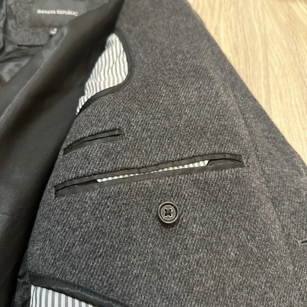 Banana‎ Republic Mens Small Overcoat 97% Cashmere Gray Topcoat Quiet Luxury EUC